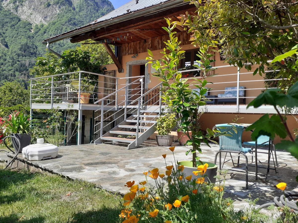 Chez Marie Villa Ugine Exteriör bild